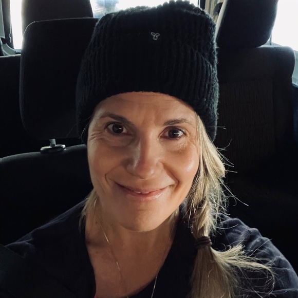 Meet your Posher, Karen - Picture 1 of 1